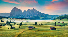 Breathtaking Morning Scene Of Compaccio Village, Seiser Alm Or Alpe Di Siusi Location, Bolzano Province, South Tyrol, Italy, Europe. Fantastic Summer Sunrise Of Dolomiti Alps.