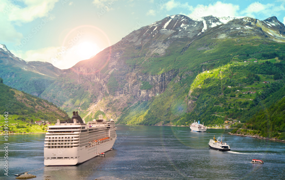 cruise ship in norvegian fjord - obrazy, fototapety, plakaty 