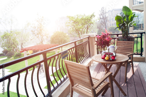 Cuadros en Lienzo Table and chairs on the balcony