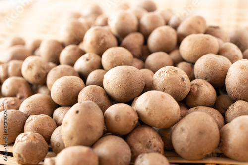むかご 零余子 珠芽 英語名 Aerial Tuber 山芋の葉の付け根にできる球芽 秋に旬を迎える Stock Photo Adobe Stock