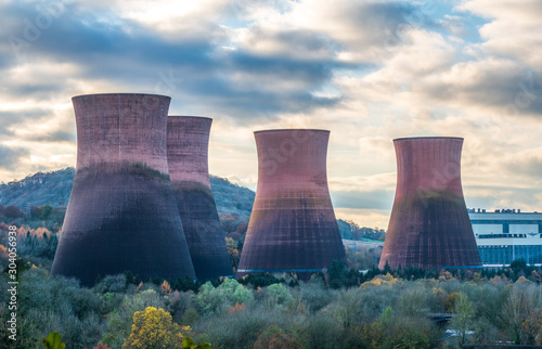 Cuadros en Lienzo Cooling Towers at Ironbridge on the banks of the River Severn, due to be demolished soon