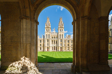 Canvas Print - The All Souls College at the University of Oxford