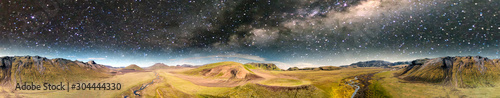 Fotomural Amazing landscape of Landmannalaugar magnificent highlands at night in summer se