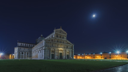 Wall Mural - Night view of the Leaning Tower of Pisa and Pisa Cathedral on Square of Miracles