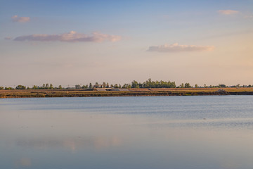 Wall Mural - sunset over lake