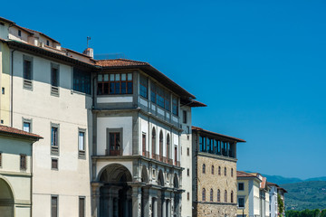 Wall Mural - The Arno River and the Uffizi Gallery