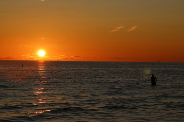 Canvas Print - the sunset at the beach