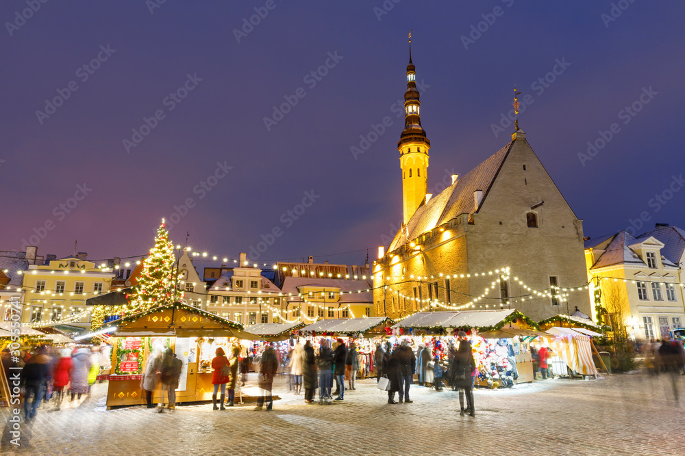 Obraz na płótnie Christmas market in Tallinn, Estonia w salonie