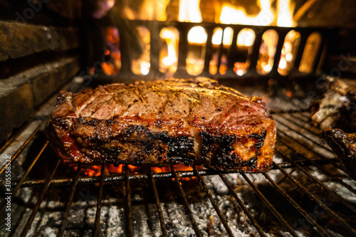 Cuadros en Lienzo Bistecca alla fiorentina nel barbecue