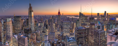Fotomural New York City Manhattan midtown buildings skyline evening sunset