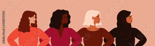 Fotomural Four women of different nationalities and cultures standing together