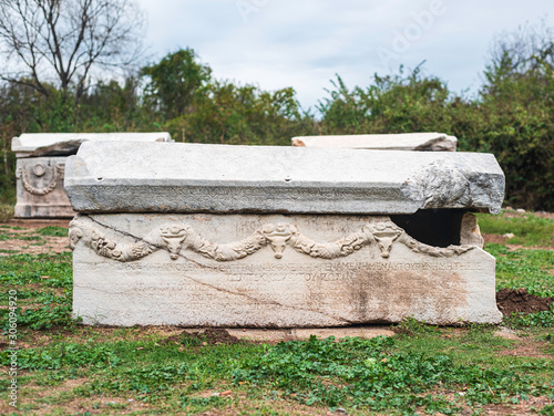 Fotomural The sarcophagus from the Hellenistic period, Ephesus, Selcuk, Izmir