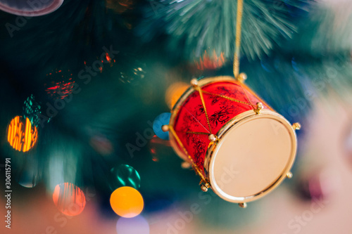 Fotografía Colorful background of decorated Christmas tree with copy space
