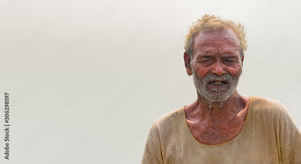 Uy qurilishi jinsiy aloqa Internetda joylashtirilgan Porno shafqatsizlarcha ogizda