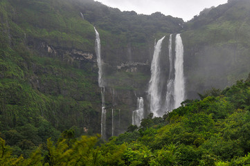 Wall Mural - Ozarde waterfall, Koynanagar, Maharashtra, India