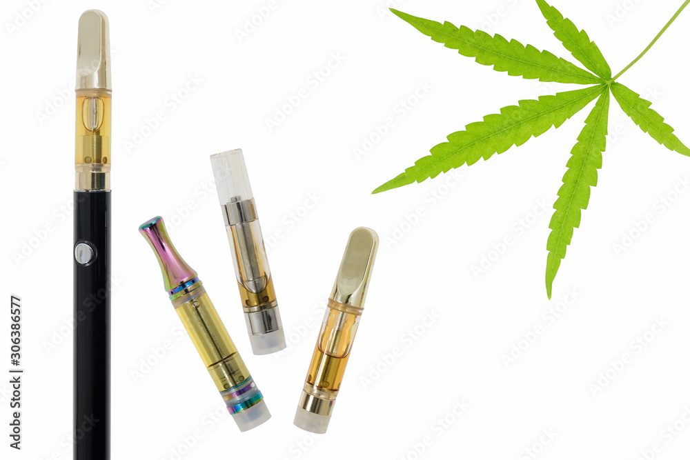 Photo Stock CBD/THC vape pen. | Adobe Stock