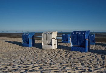 Wall Mural - Strandkörbe am Strand in Föhr 1