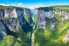 Beautiful Landscape Of Itaimbezinho Canyon - Cambara Do Sul, Rio Grande Do Sul - Brazil