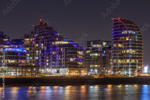 Cuadros en Lienzo Battersea is a district of south west London, England, within London Borough of Wandsworth