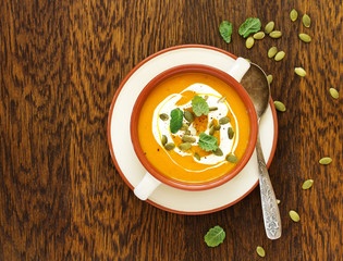 Canvas Print - Pumpkin-carrot soup curry puree.