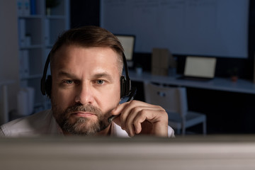 Aufkleber - Confident customer support representative with headset speaking in microphone