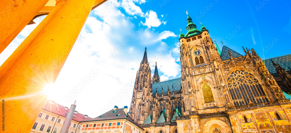 Wide panoramic view of St Vitus Cathedral, Prague - obrazy, fototapety, plakaty 