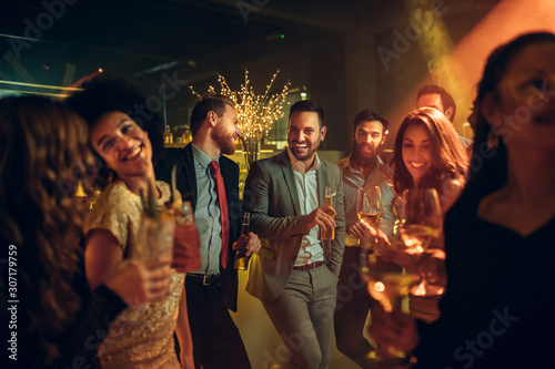 Partying the night away Tableau sur Toile