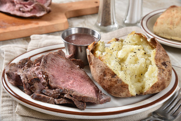 Canvas Print - Gourmet roast beef dinner