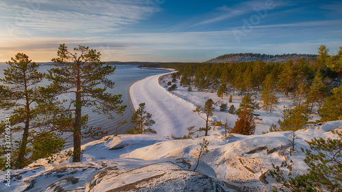 Cuadros en Lienzo panoramic view from the mountain to the winter beach and forest on the island of