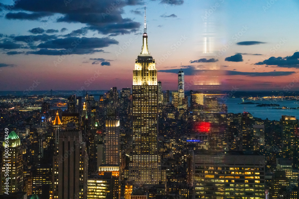 Aerial view of skyscrapers and towers in midtown skyline of Manhattan ...