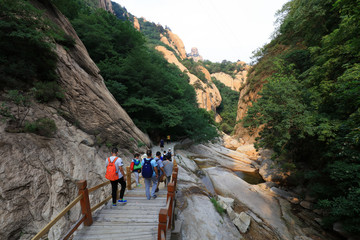 Canvas Print - Scenic spot tourists, zu shan, China