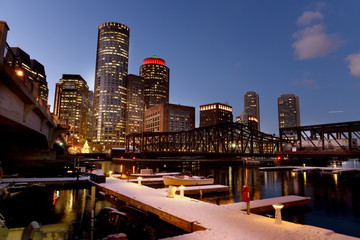 Autocollant - Night view of winter Boston. View of the river bay, bridges and night buildings. USA. Boston. Massachusetts.