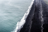Fototapeta  - Wybrzeże oceanu, czarna plaża, Islandia Atlantyk