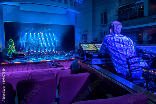 Fotomural technical lights that the stage at theater.