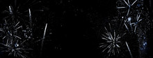 Silbernes Abstraktes Feuerwerk Auf Schwarzem Grund-Neujahrsgrusskarte, Silvesterhintergrund Mit Viel Textfreiraum