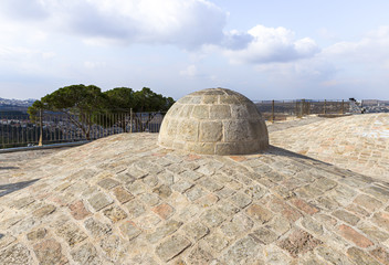 Wall Mural - Mosque roof of the Muslim part of the grave of the prophet Samuel on Mount of Joy near Jerusalem in Israel