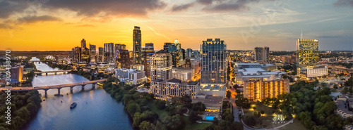 Fotomural Austin Texas skyline with sunset