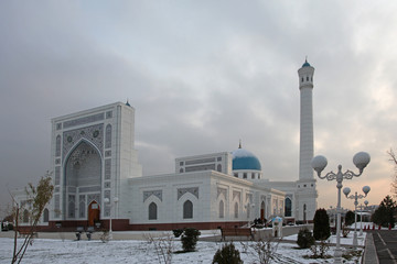 Wall Mural - Minor mosque in Tashkent, Uzbekistan