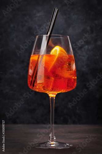 Fotomural Aperol spritz classic cocktail