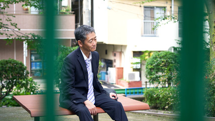 Aufkleber - 孤独な中高年男性