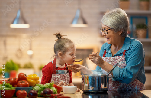 Cuadros en Lienzo Homemade food and little helper