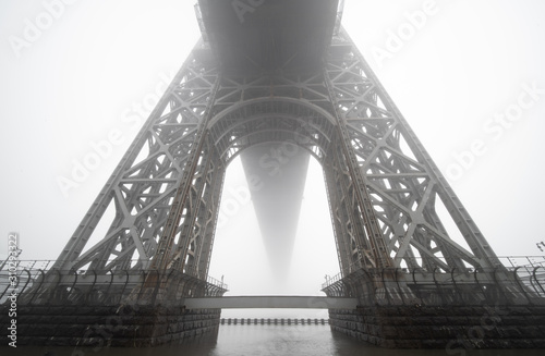Dekoracja na wymiar  mgla-most-jerzego-waszyngtona-w-mglisty-dzien
