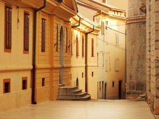 Canvas Print - old house