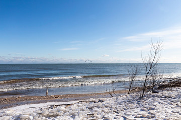 Sticker - Winter on the shore of Lake Michigan