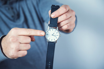 man hand watch