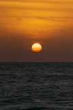Fototapeta Zachód słońca - Atardecer en la playa de mexico