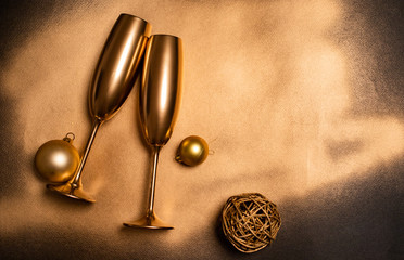 golden champagne glasses new year