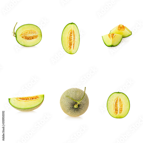 Fotomural melon slices isolated on white background