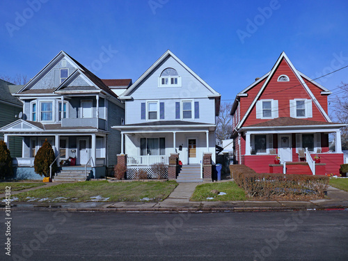 Fotomural Street of older detached houses with gables