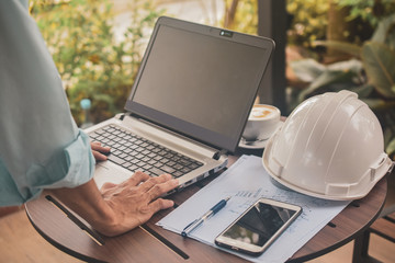 Engineering using computer working check building construction by internet technology